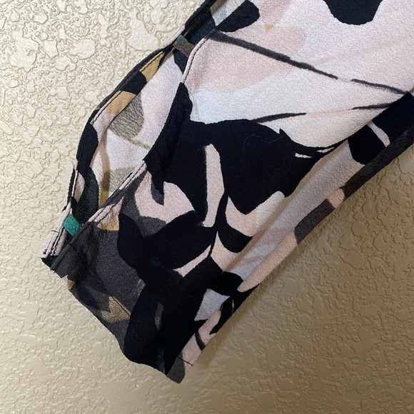 Anthropology dress with detailed open sleeves. Size medium. - Picture 3 of 9